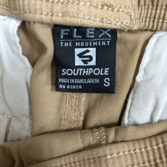 South Pole NWT Men’s Flex Movement Khaki Joggers Size Small - Picture 5 of 10